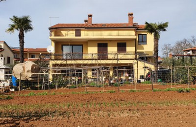Poreč 5km, detached house with three apartments, for sale, KOP-722